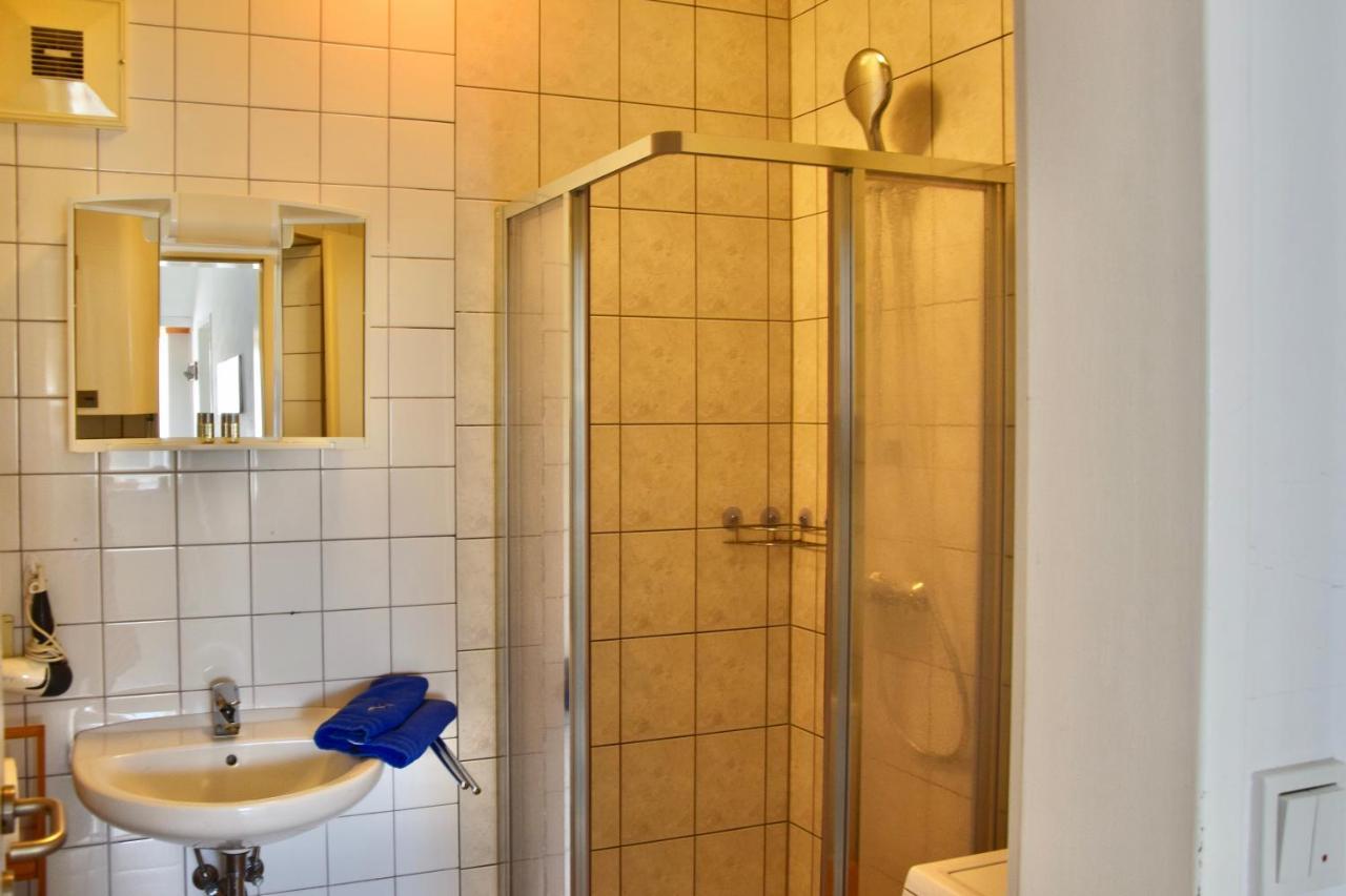 Golf-Appartement Gleisdorf Bagian luar foto